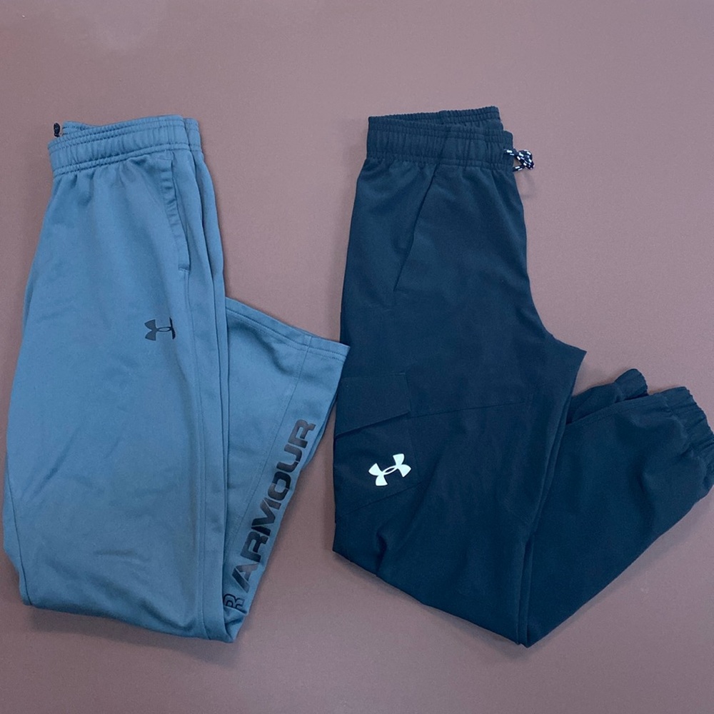 Youth Medium Under Armour Pants (2)